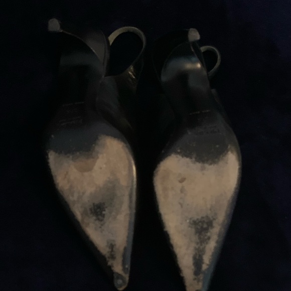 Prada heels - Picture 2 of 2